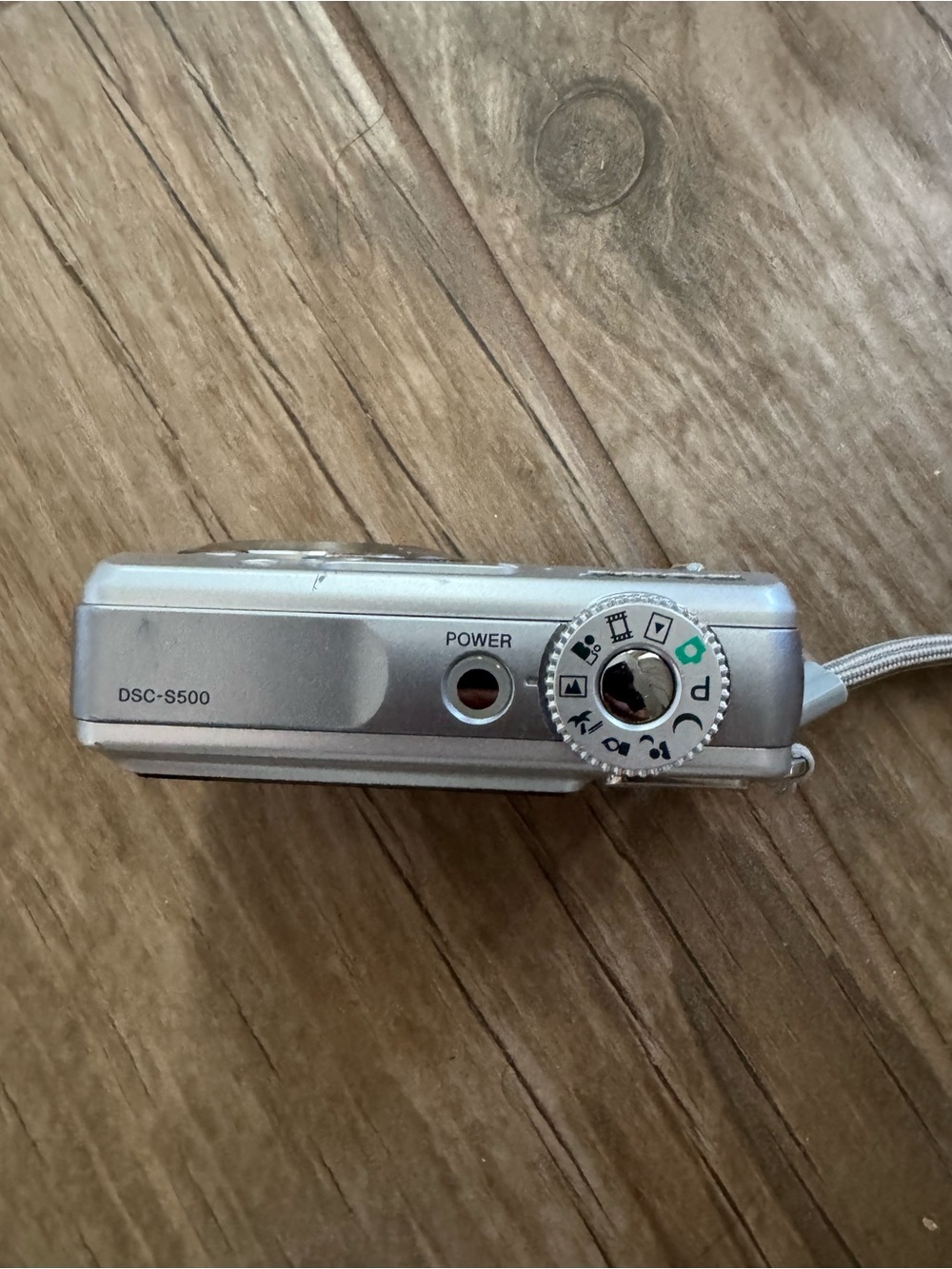 Sony Cyber-shot DSC S500 Digital Camera Silver - Picture 4 of 6